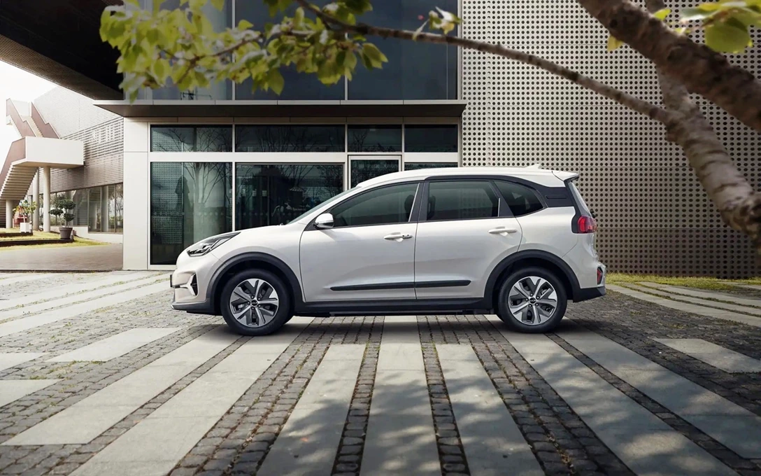 1667109-Niro-Plus_Side-profile-min.jpg