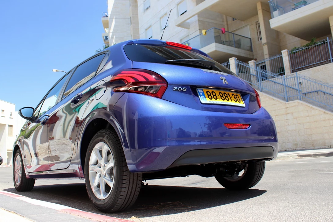 1602009-פיגו 208 1.2 אוט' (6).JPG