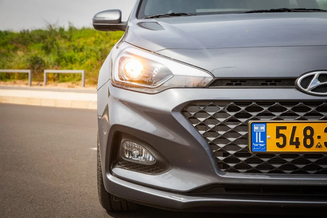 1618408-07-hyundai i20 (4).jpg