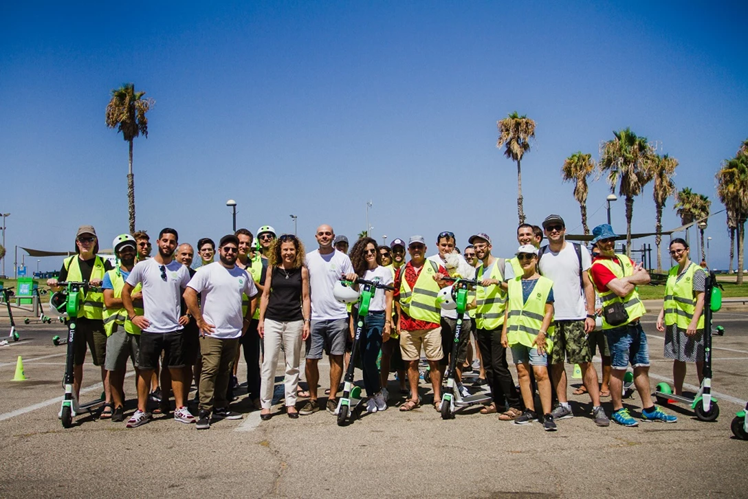 1620955-יניב גודר, מיטל להבי והרוכבים.jpg