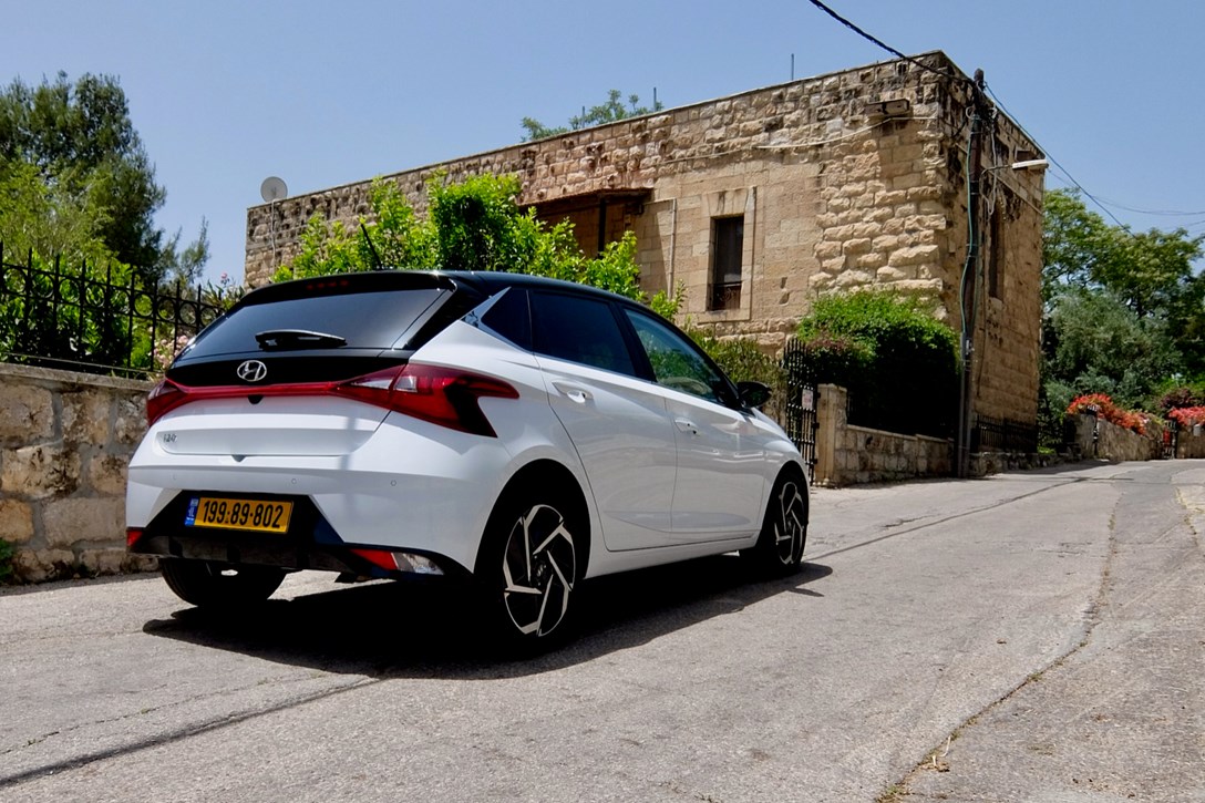 1643641-יונדאי i20 מבחן דרכים - 3.jpeg