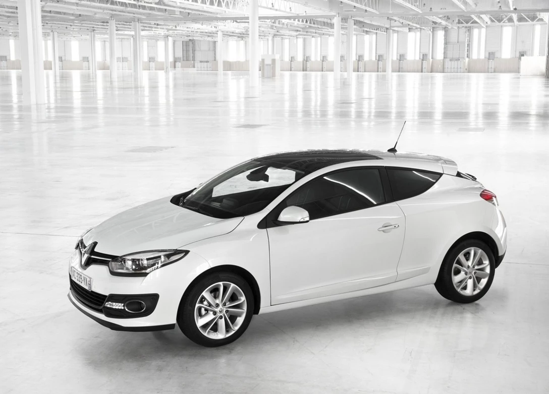 1600855-Renault-Megane_Coupe-2014-1600-03.jpg