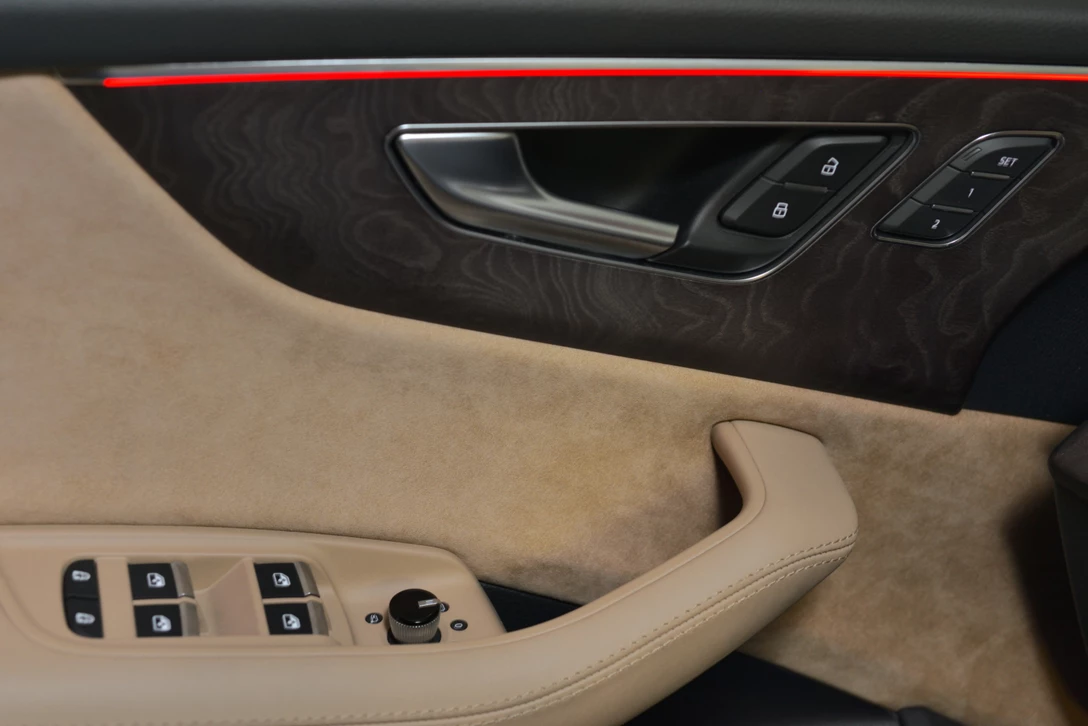 1606647-אודי Q8 מבחן דרכים  (6).jpg