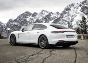 1679814-Porsche-Panamera-2023-03.jpg