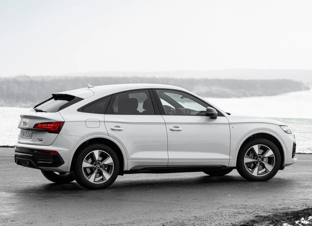 1651599-Audi-Q5_Sportback-2022-03.jpg