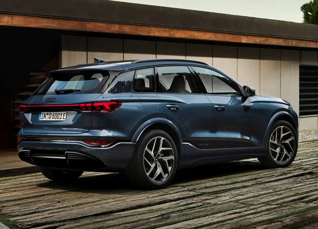 1705883-Audi-Q6_e-tron-2025 (2).jpg