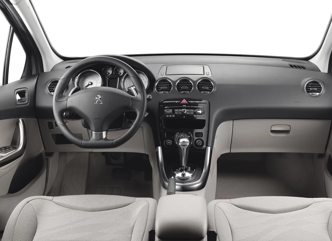 1602651-Peugeot-308-2008-2014-3.jpg