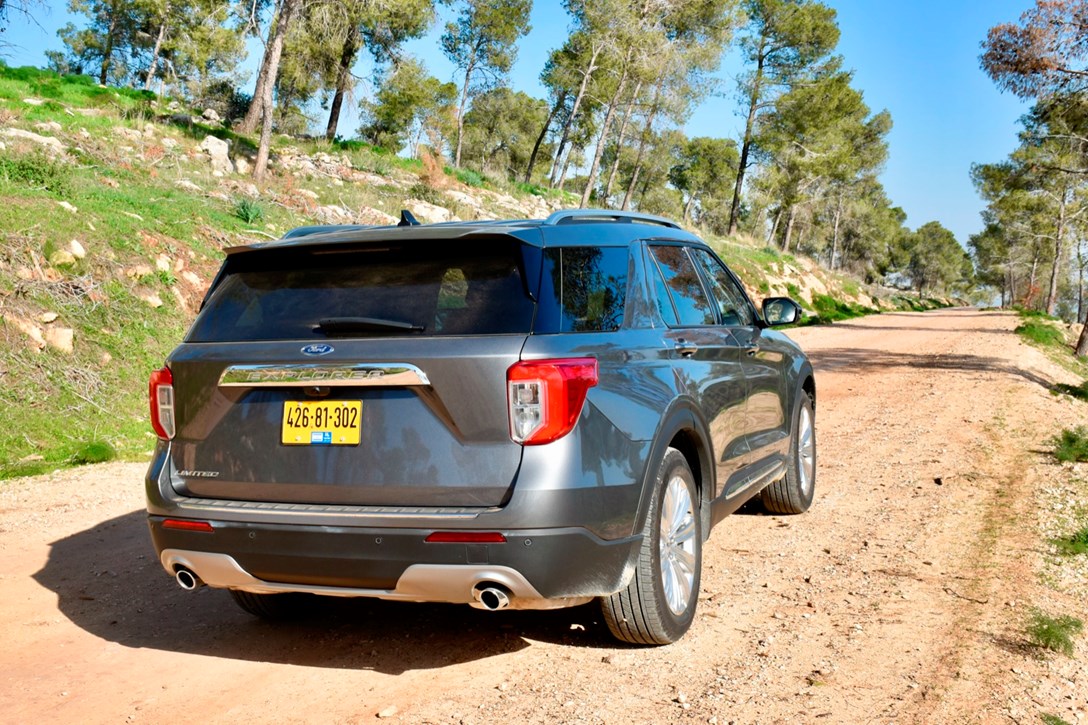 1656602-אקספלורר הנעה אחורית - 2.jpeg