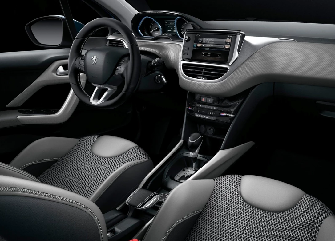 1686717-Peugeot-2008-2016-13-FL.jpg