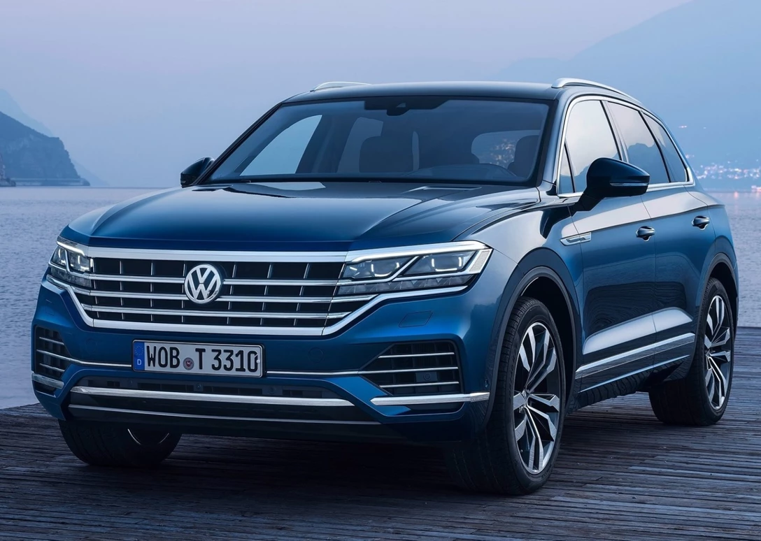 1599258-Volkswagen-Touareg 1.jpg