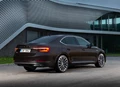 1654880-Skoda-Superb-2021-06.jpg