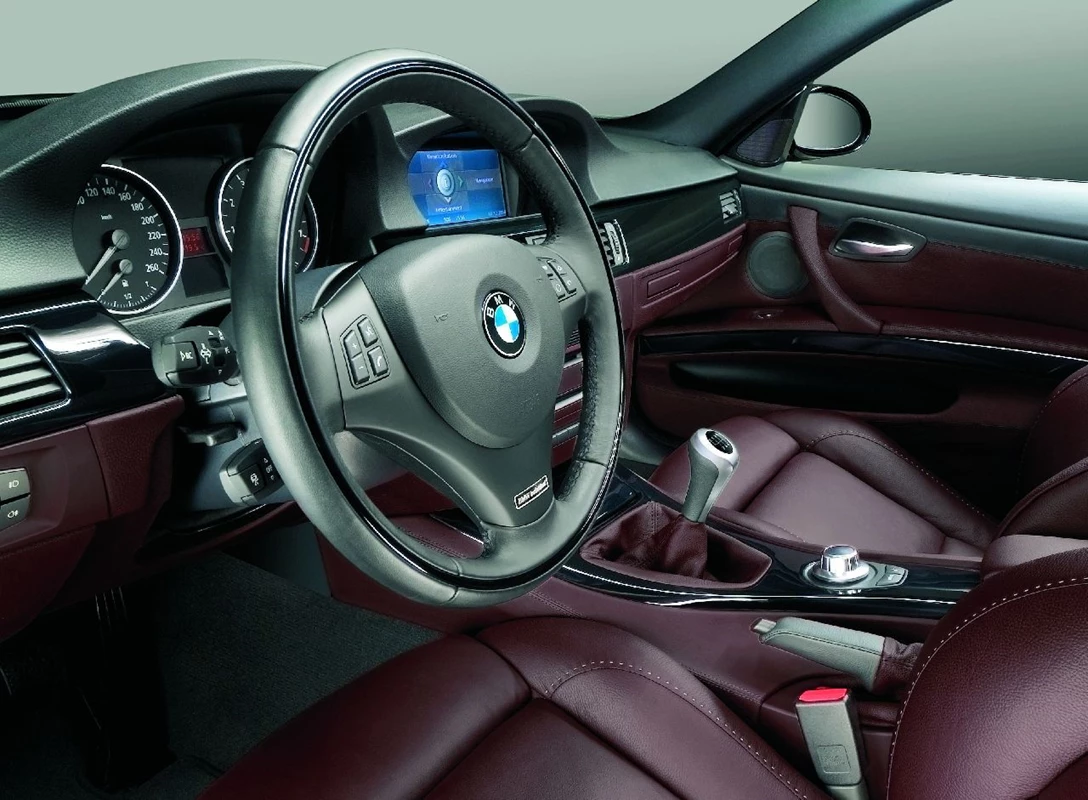 ב.מ.וו סדרה 3 - סביבת נהג