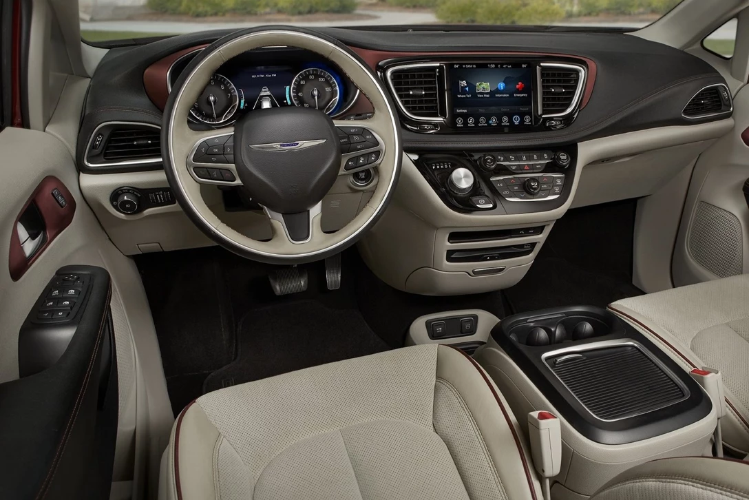 1600750-קרייזלר פאסיפיקה (2).jpg