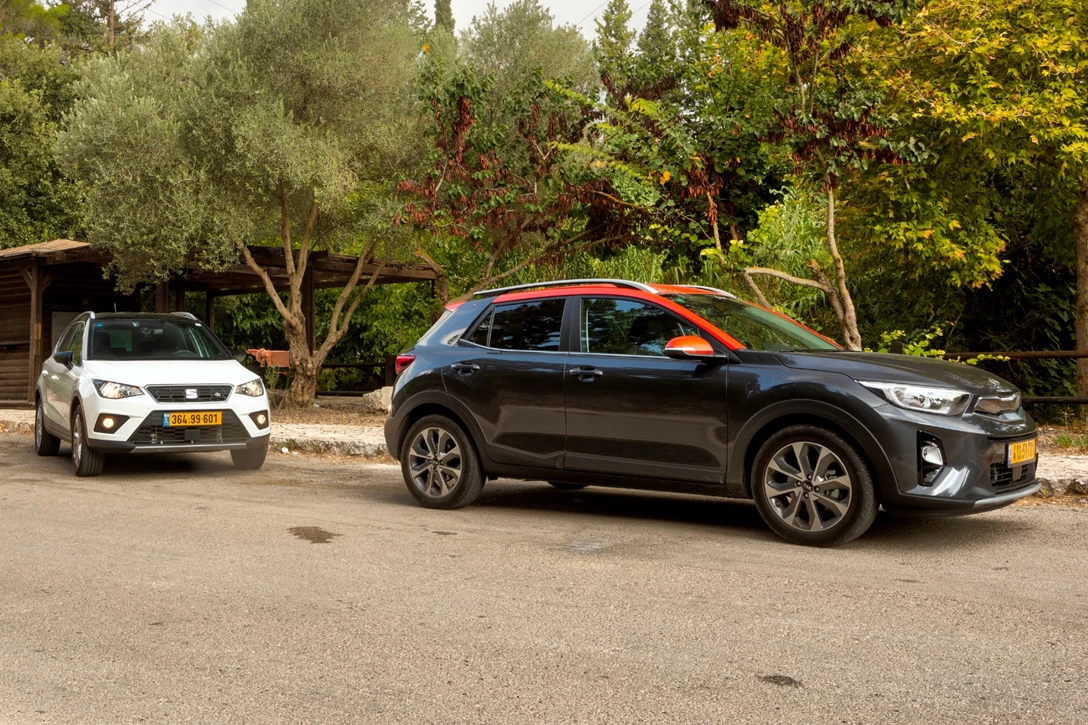 1614682-קיה סטוניק מול סיאט ארונה מבחן דרכים (1).jpg