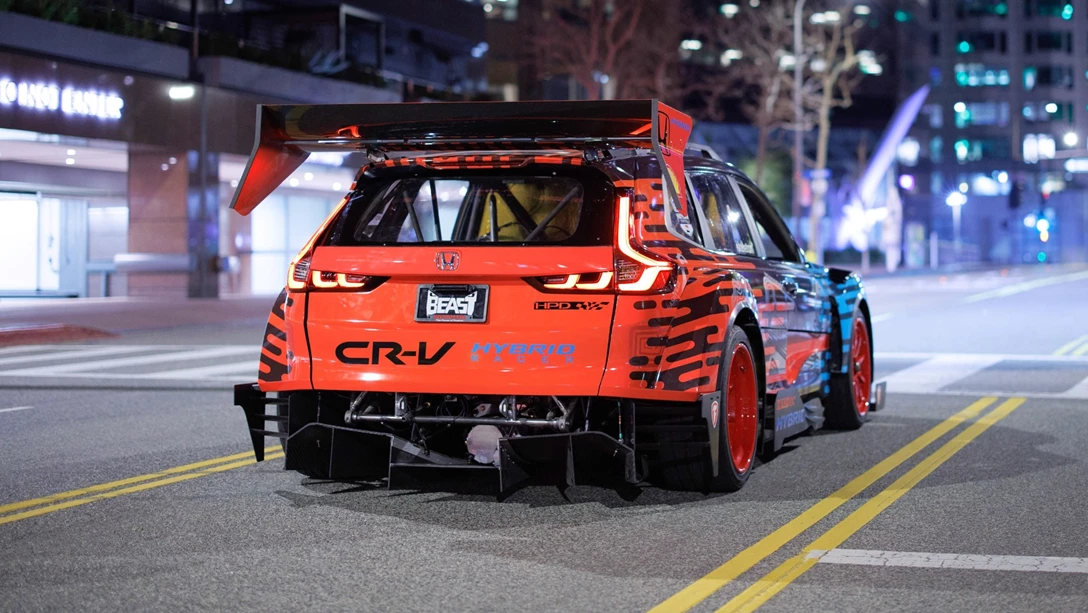 1679008-02 HPD Honda CR-V Hybrid Racer-min.jpg