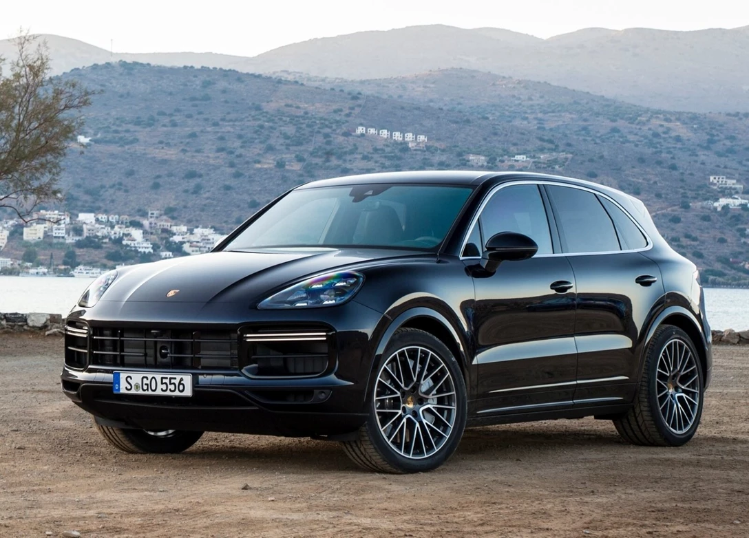 1699380-Porsche-Cayenne-2024-04.jpg