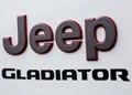 1682292-Jeep-Gladiator-2023-10.jpg