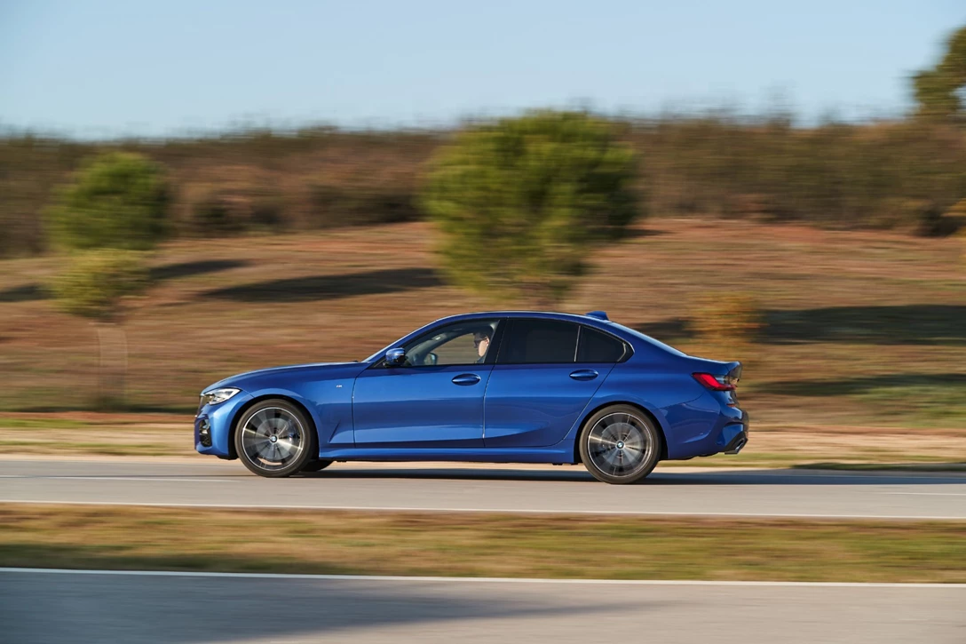 1608616-במוו סדרה 3 מבחן דרכים השקה (25).jpg