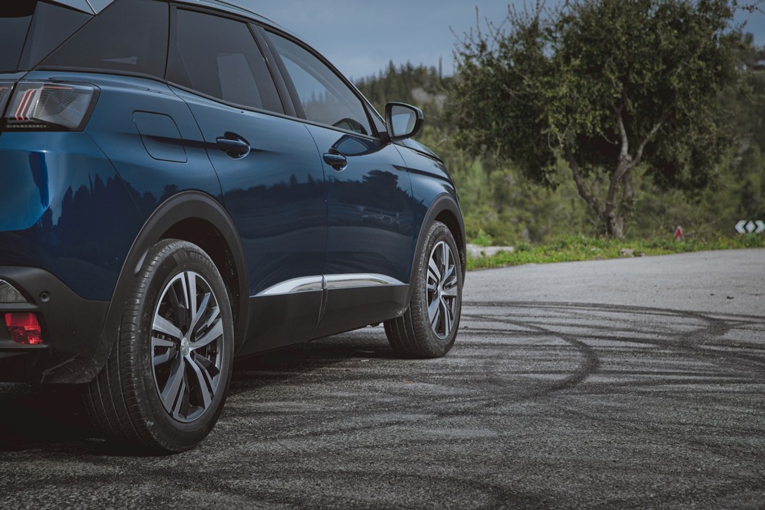 1639012-פיגו 3008  - 7.jpeg