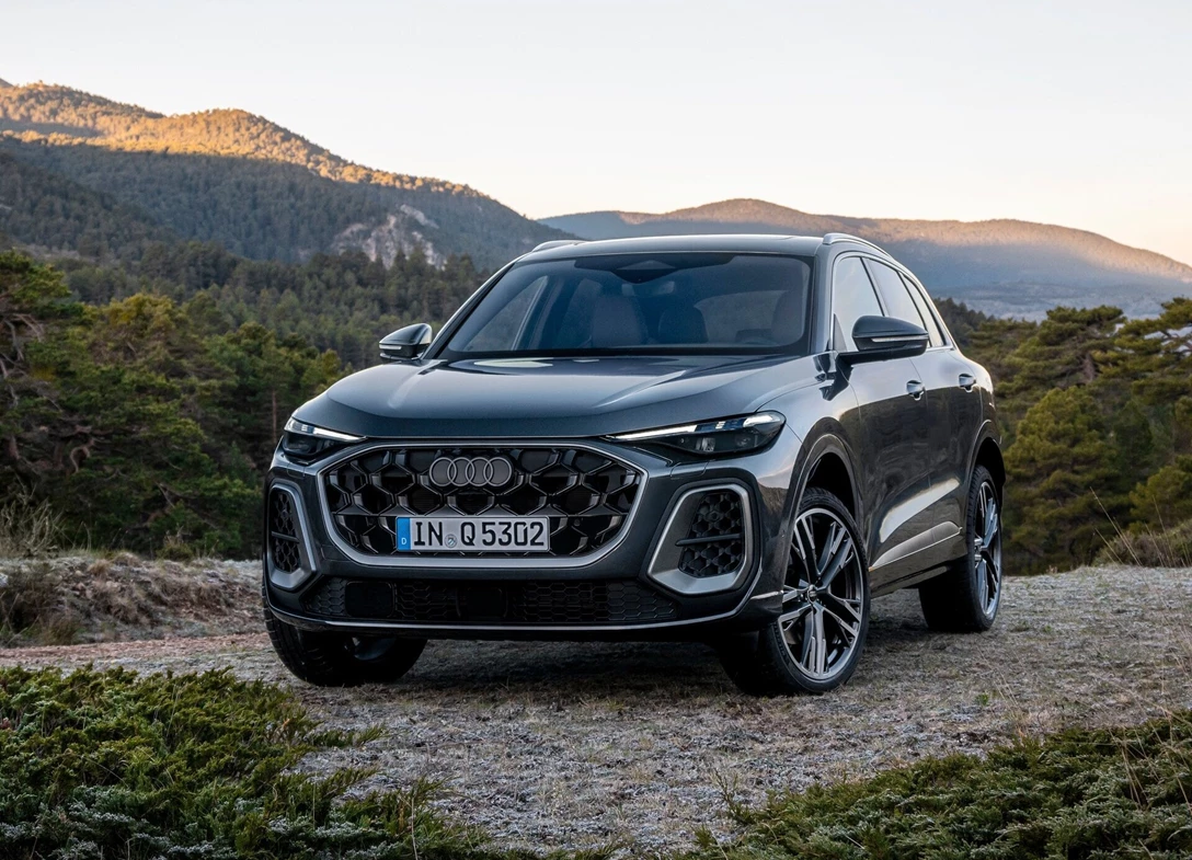 Audi-Q5-2025-05.jpg