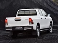 1659457-Toyota-HiLux-2017-02.jpg