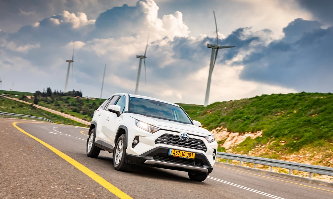 1612521-טויוטה ראב 4 (6).jpg