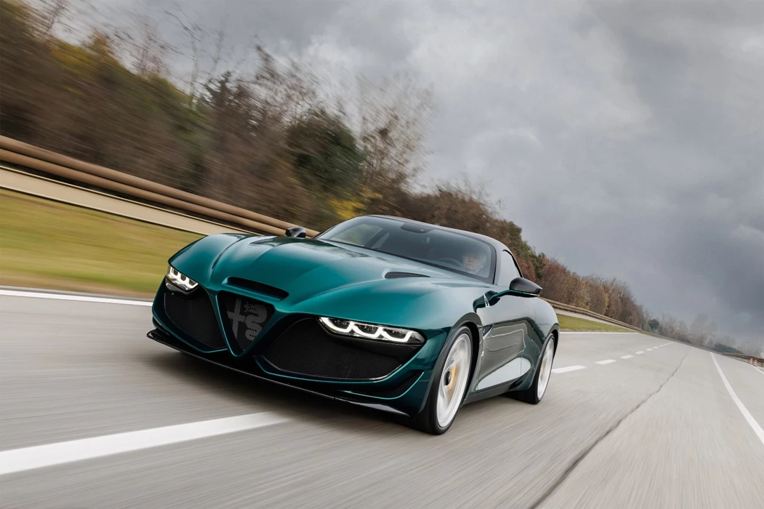1673942-01_Alfa-Romeo_GiuliaSWB_Zagato.jpg