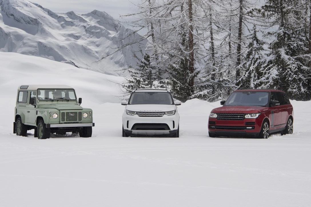 1594841-לנד רובר יום הולדת 70 (12).jpg