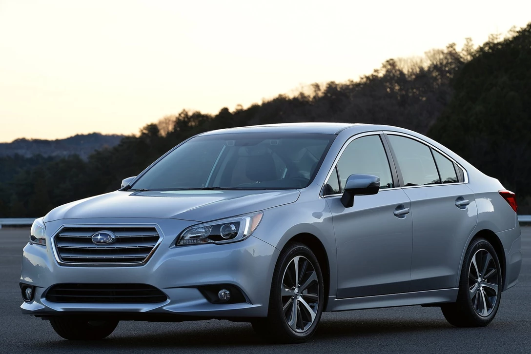 סובארו B4 דור 6