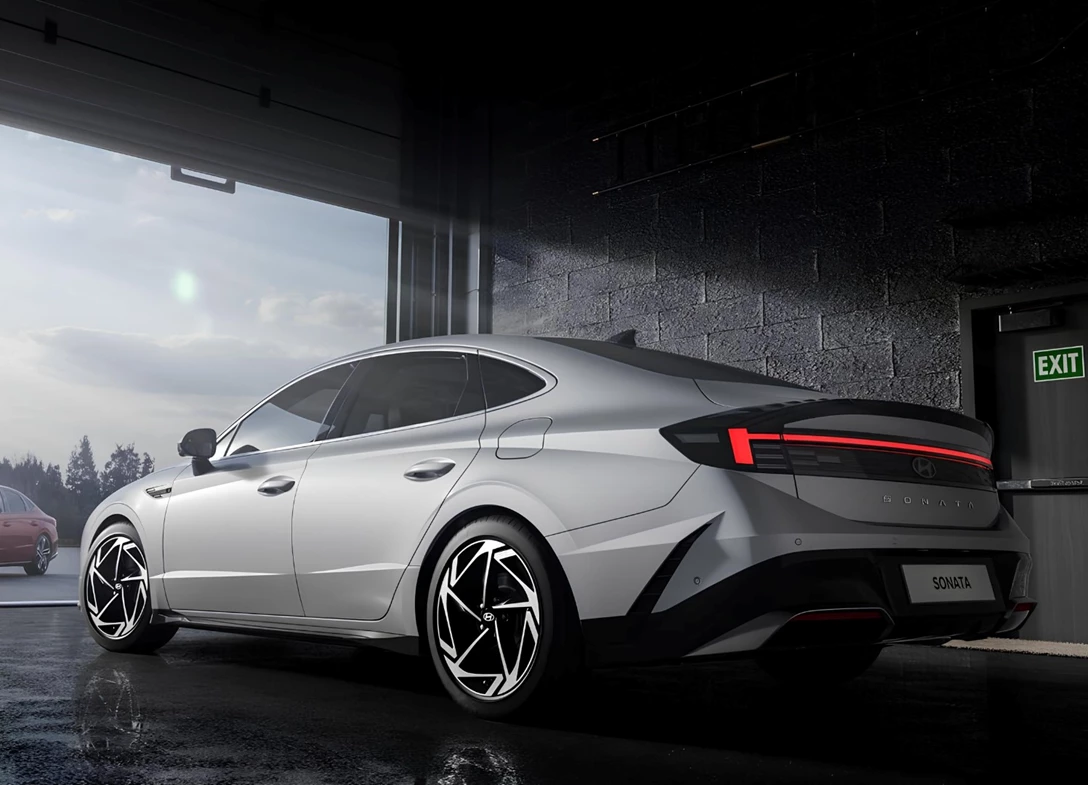 1699774-Hyundai-Sonata-2024-main-03-FL.jpg