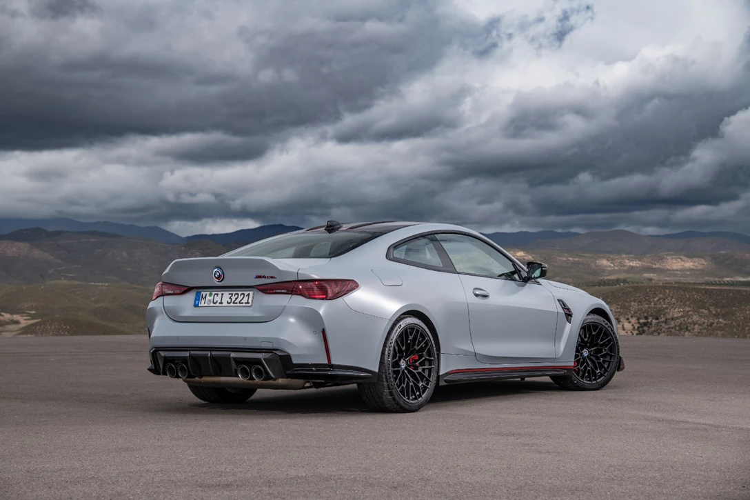 1677362-P90461761_highRes_the-new-bmw-m4-csl-n.jpg