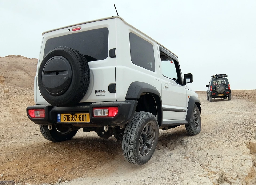 1692620-Suzuki-Jimny-2024-05-ES.jpg