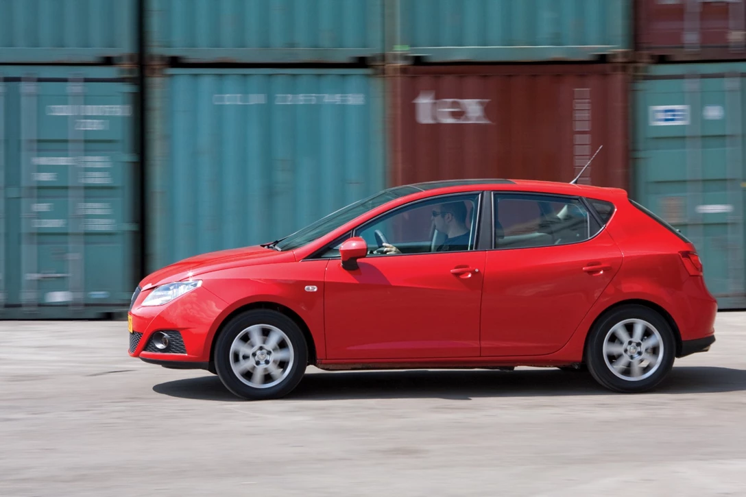 1672802-Seat Ibiza Big 04.jpg