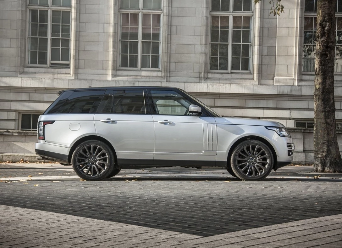 1672214-Land_Rover-Range_Rover_SV_Autobiography-2017-04.jpg