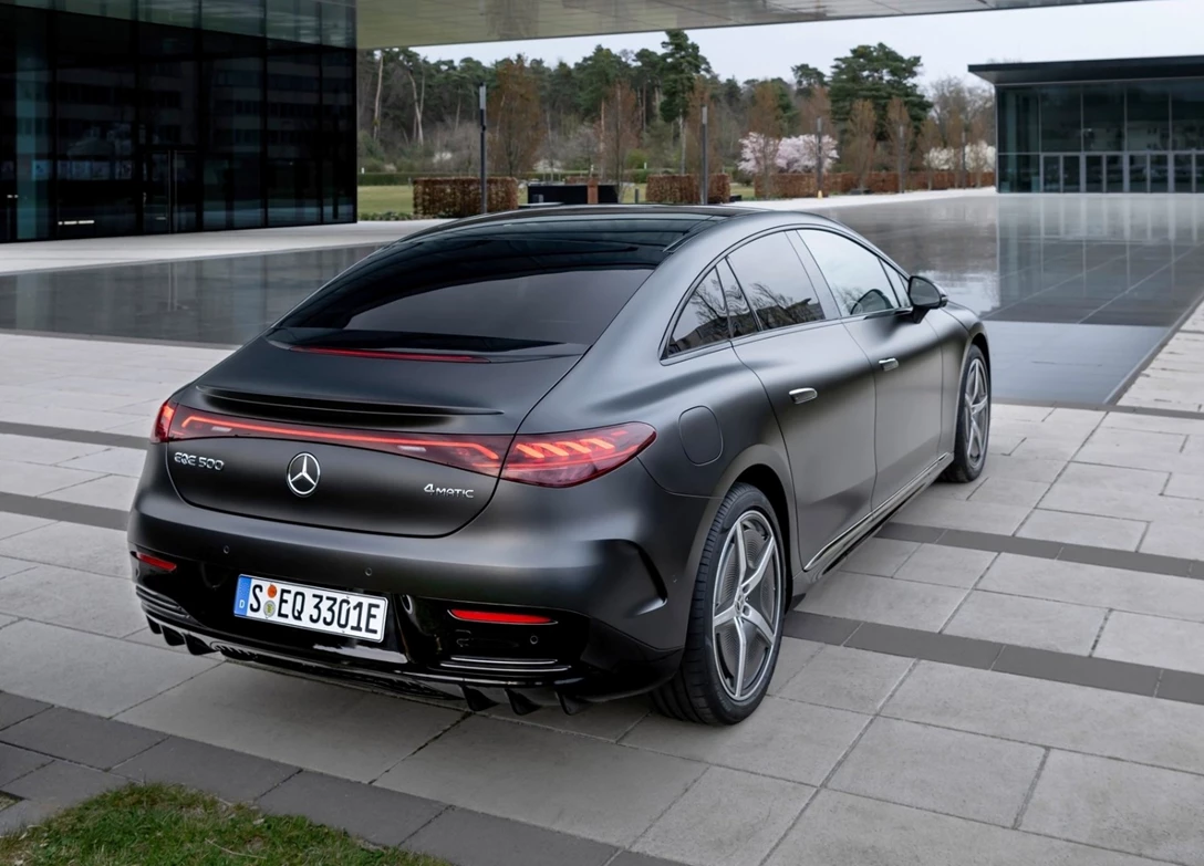 1702718-Mercedes-Benz-EQE-2024 (3).jpg