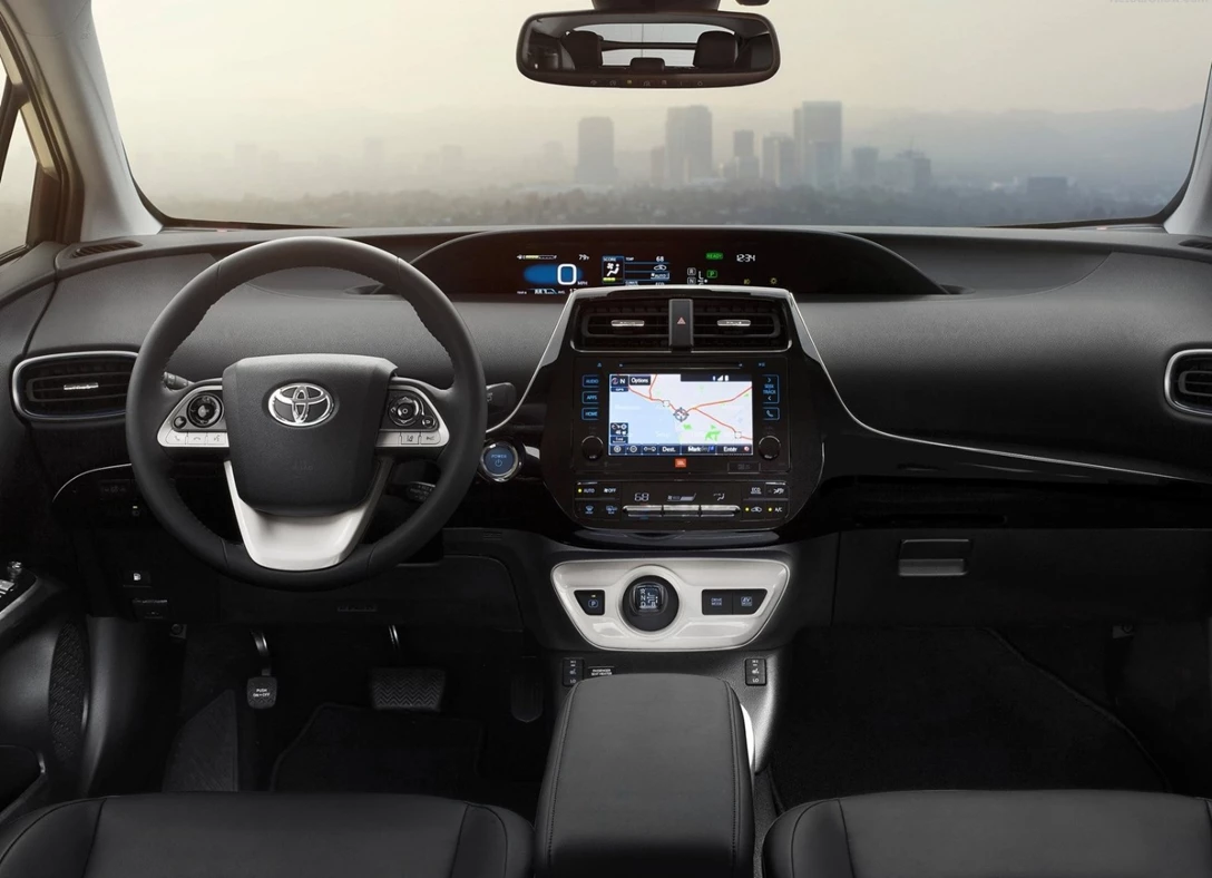 1643710-Toyota-Prius-2017-05.jpg