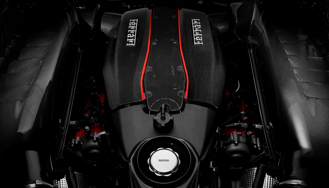 1616474-Ferrari 488 Pista_engine_1.jpg