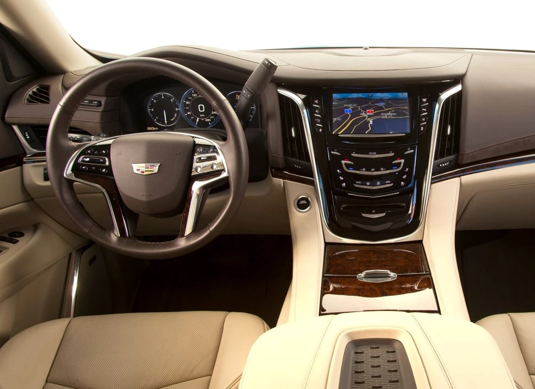 1670606-Cadillac-Escalade-2019-05.jpg
