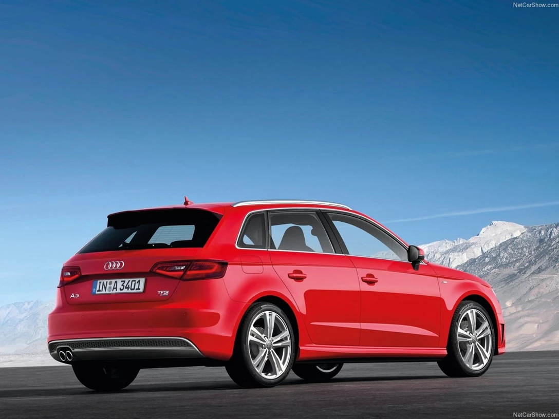 1646086-Audi-A3_Sportback_S-Line-2014-1280-22.jpg