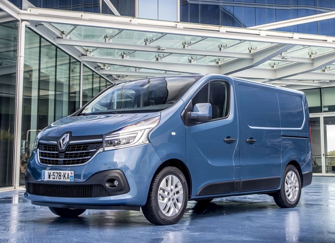 1684373-Renault-Trafic-2023-04.jpg