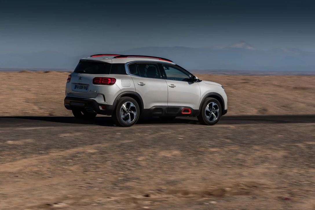 1608927-סיטרואן C5 איירקרוס מבחן דרכים השקה (2).jpg