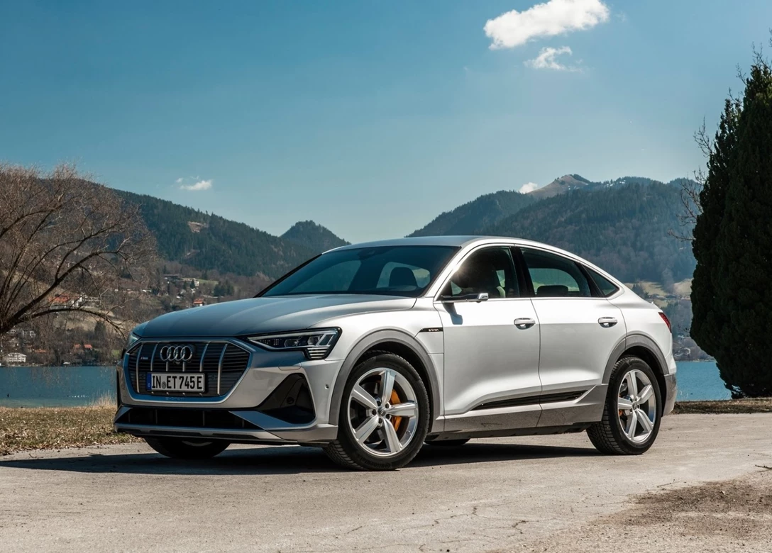 1636707-Audi-e-tron_Sportback-2021-05.jpg