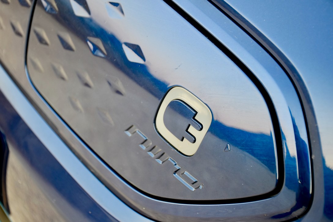 1648382-kianiroev - 12.jpeg