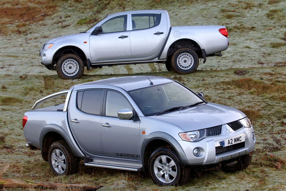 1632377-מיצובישי האנטר 2.jpg