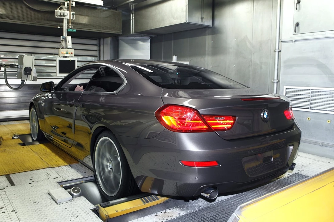 ב.מ.וו סדרה 6 קופה 2011