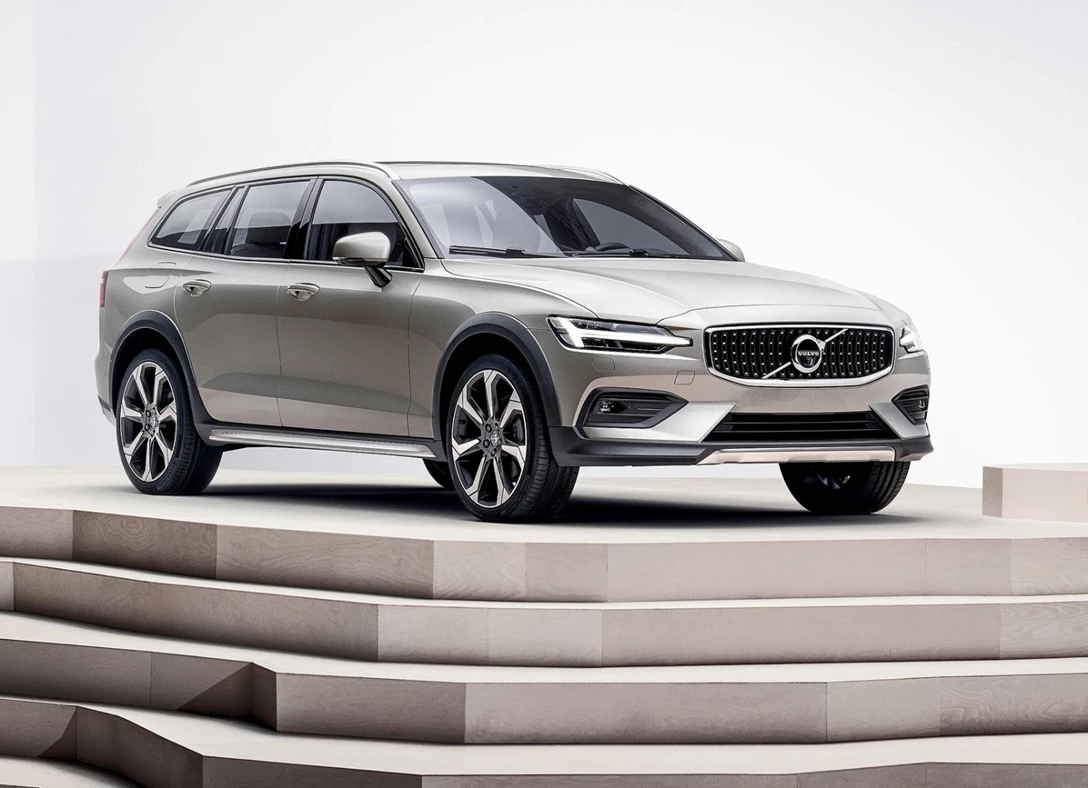 1663042-Volvo-V60-2022-01.jpg