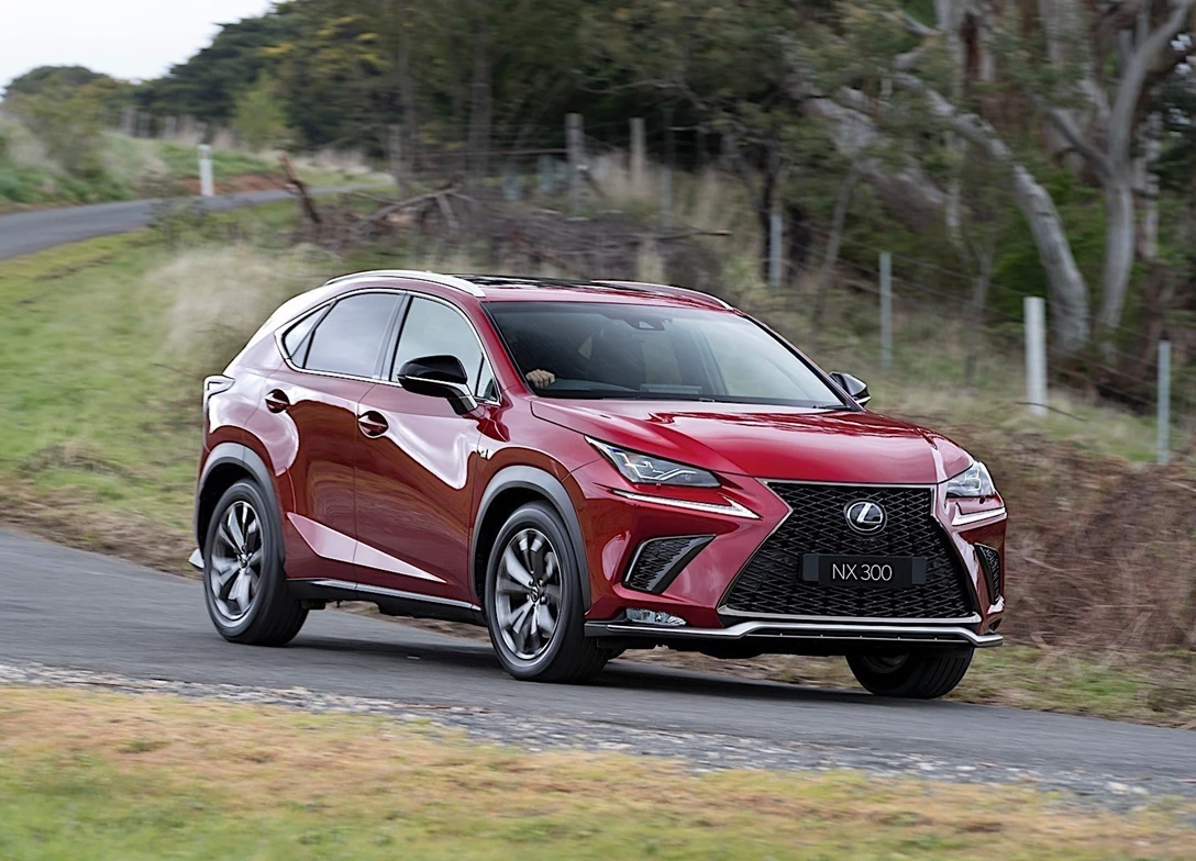 1646520-Lexus-NX-2018-01.jpg