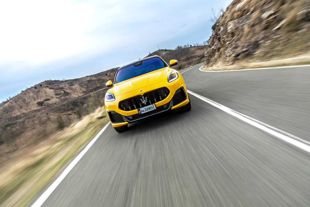 1665672-19288-MaseratiGrecaleTrofeoGialloCorse.jpg