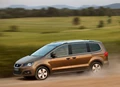 1665153-Seat-Alhambra-2017-04.jpg