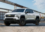 Chevrolet-Silverado-2025-01.jpg